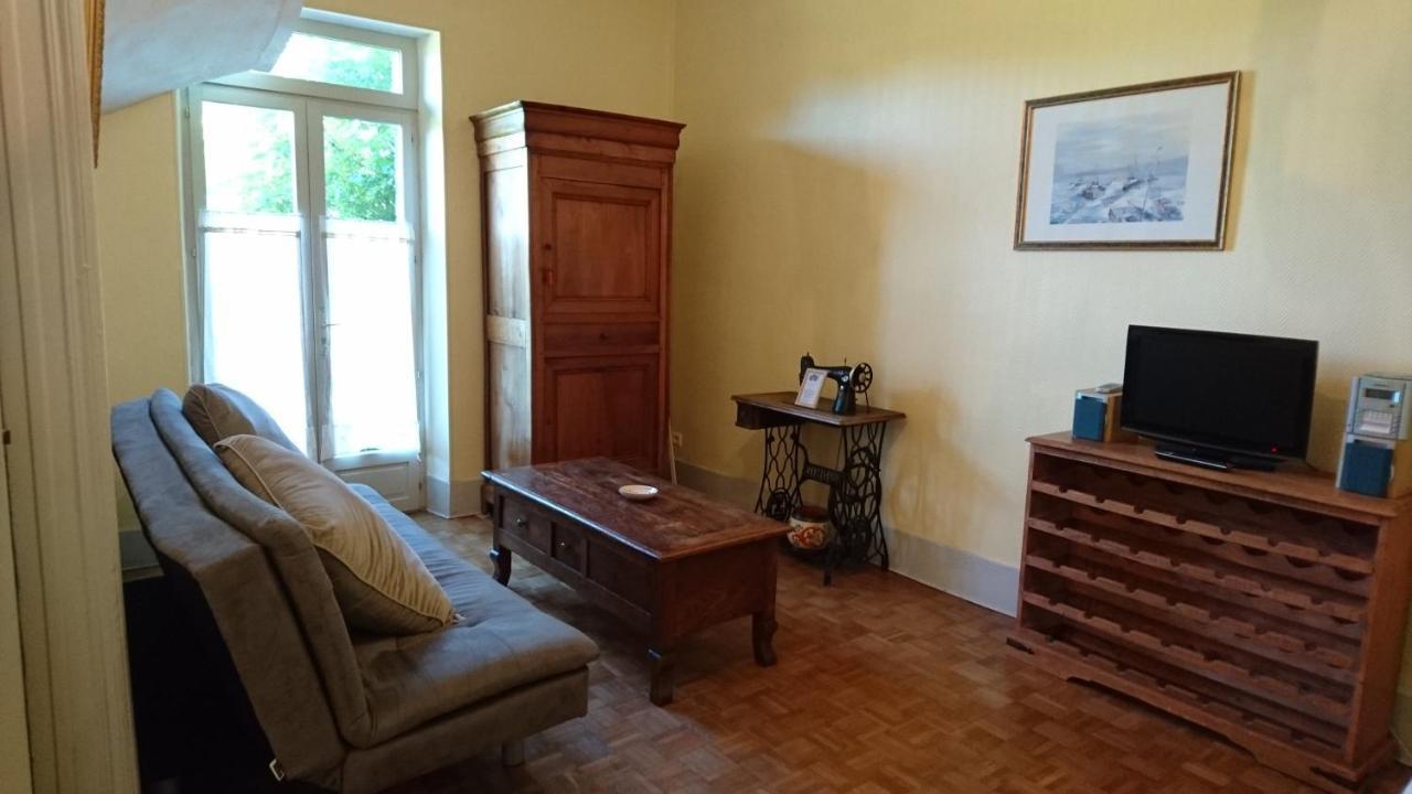 Chateau Le Barreau - Chambres D'Hotes Chemilly-sur-Yonne Phòng bức ảnh