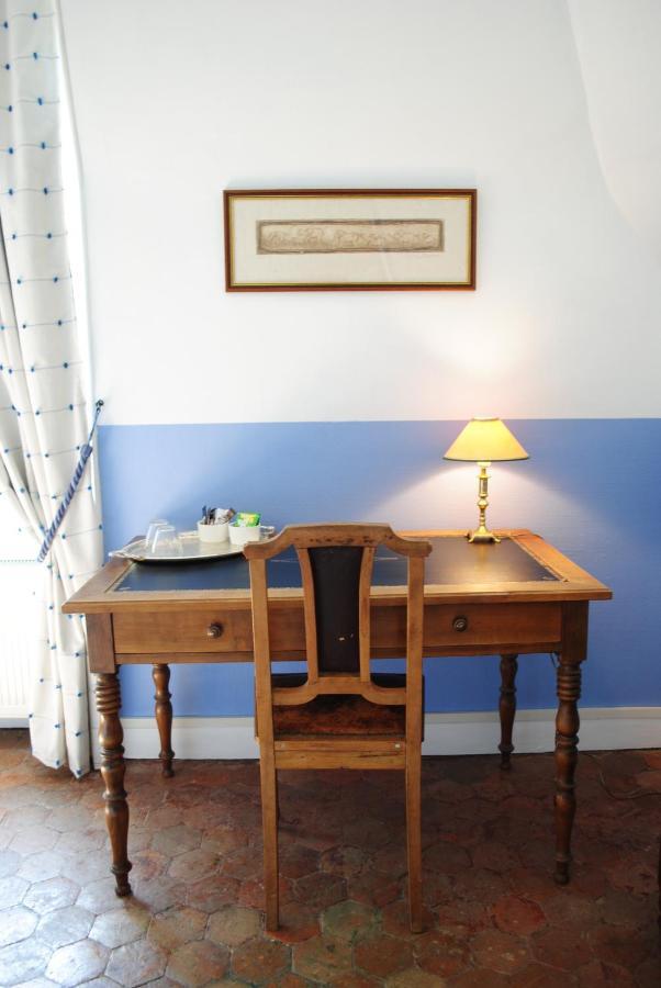 Chateau Le Barreau - Chambres D'Hotes Chemilly-sur-Yonne Phòng bức ảnh