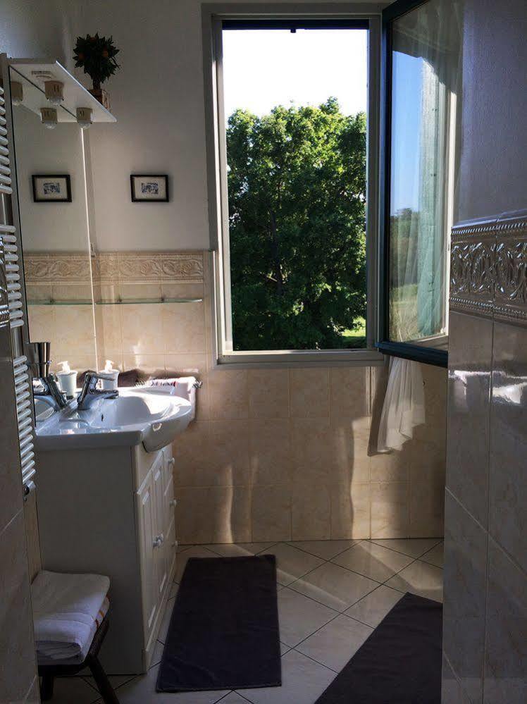 Chateau Le Barreau - Chambres D'Hotes Chemilly-sur-Yonne Ngoại thất bức ảnh